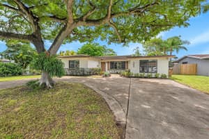 900 13th Court, Deerfield Beach, FL 33441 - MLS#F10528218