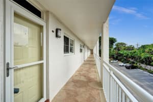 1541 S Ocean Blvd 309, Lauderdale By The Sea, FL 33062 - MLS#F10528223