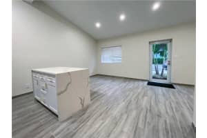 315 SW 7th St 2, Fort Lauderdale, FL 33315 - MLS#F10528245