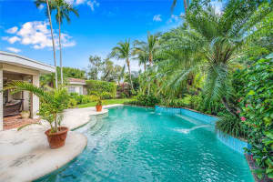 1612 E Lake Dr, Fort Lauderdale, FL 33316 - MLS#F10528249