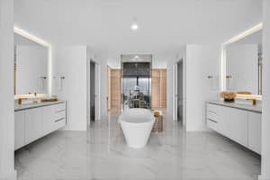 700 NE 24th Street 4802, Miami, FL 33131 - MLS#F10528271