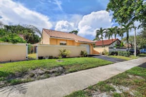 1620 NW 22nd Ave, Delray Beach, FL 33445 - MLS#F10528272