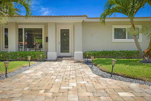2445 SE 7th st, Pompano Beach, FL 33062 - MLS#F10528273