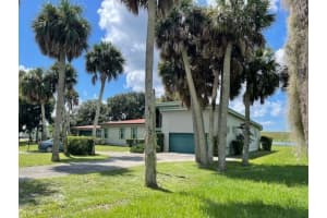 10198 SE Highway 441, Okeechobee, FL 34974 - MLS#F10528286