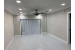 4176 Inverrary Dr 303, Lauderhill, FL 33319 - MLS#F10528315