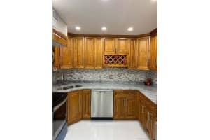 4176 Inverrary Dr 303, Lauderhill, FL 33319 - MLS#F10528315