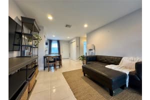 2801 NE 33rd Ct 206, Fort Lauderdale, FL 33306 - MLS#F10528320