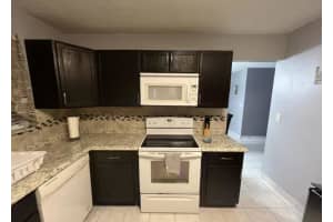 6931 SW 6th St, Pembroke Pines, FL 33023 - MLS#F10528325