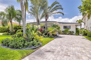 2005 Riverside Drive, Pompano Beach, FL 33062 - MLS#F10528338