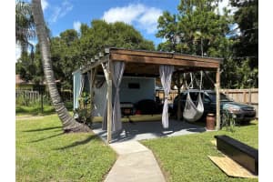 265 22nd Ave, Vero Beach, FL 32962 Sold 11/06/25