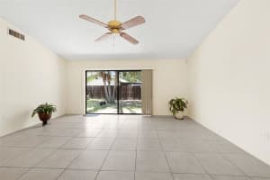 9637 NW 15th Ct, Pembroke Pines, FL 33024 - MLS#F10528381