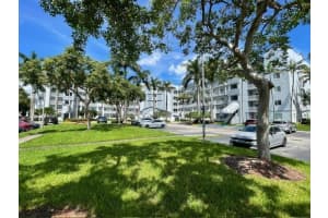 10700 NW 66 ST 302, Doral, FL 33178 - MLS#F10528419