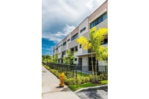 835 Ne 17th Ter 12, Fort Lauderdale