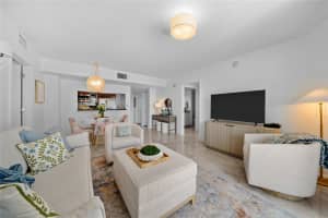 610 W Las Olas Blvd 721N, Fort Lauderdale, FL 33312 - MLS#F10528441