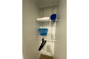 902 NE 38th street 2, Oakland Park, FL 33334 - MLS#F10528502