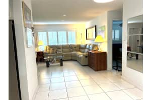 320 S Golf Blvd, Pompano Beach, FL 33064 - MLS#F10528507