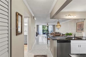 4800 Bayview Drive, Fort Lauderdale, FL 33308 - MLS#F10528523