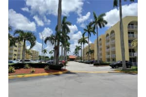 7000 Nw 186th St 4-325, Hialeah