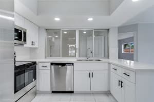 4971 SW 7th Ct, Margate, FL 33068 - MLS#F10528583