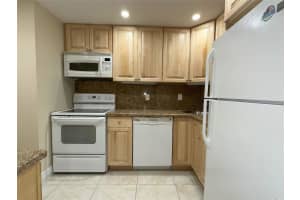 659 W Oakland Park Blvd 120C, Oakland Park, FL 33311 Sold 01/02/26