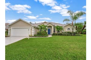419 N Key Lime Sq, Vero Beach, FL 32968 - MLS#F10528602
