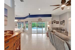 419 N Key Lime Sq, Vero Beach, FL 32968 - MLS#F10528602