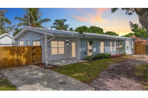 1317 S Broadway, Lantana, FL 33462 - MLS#F10528615