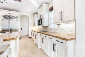 12334 NW 80th Pl, Parkland, FL 33076 - MLS#F10528650