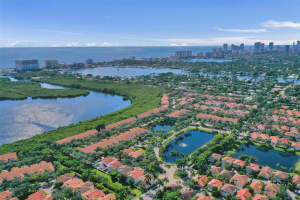 1241 Weeping Willow Way 1241, Hollywood, FL 33019 - MLS#F10528682