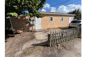 701 N J ST B, Lake Worth Beach, FL 33460 - MLS#F10528683