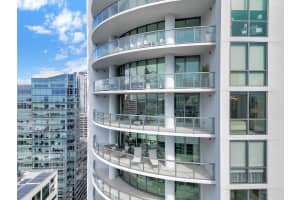 100 Las Olas Boulevard, Fort Lauderdale, FL 33301 - MLS#F10528692