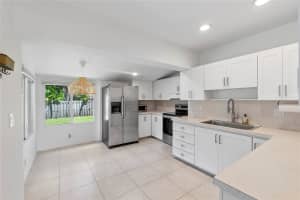 931 SW 21st Ct, Fort Lauderdale, FL 33315 - MLS#F10528713