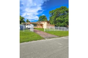 1265 Ne 201st Ter, Miami