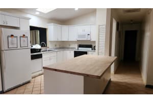 2249 SE Melaleuca Blvd, Port Saint Lucie, FL 34952 - MLS#F10528794