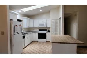 2249 SE Melaleuca Blvd, Port Saint Lucie, FL 34952 - MLS#F10528794