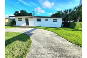 10680 SW 4th St, Sweetwater, FL 33174 - MLS#F10528797