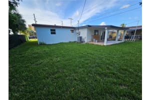 10680 SW 4th St, Sweetwater, FL 33174 - MLS#F10528797