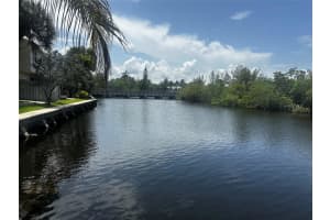 1921 NE 15th Ave 1921, Fort Lauderdale, FL 33305 - MLS#F10528815