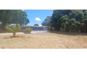 1810 S 32nd St, Fort Pierce, FL 34947 - MLS#F10528850