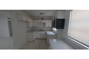 1810 S 32nd St, Fort Pierce, FL 34947 - MLS#F10528850