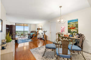 1200 Saint Charles Pl PH 21, Pembroke Pines, FL 33026 - MLS#F10528860