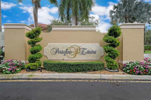 4122 NE 22nd St, Homestead, FL 33033 - MLS#F10528868