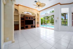 576 Nw 120th Dr Coral Springs, FL 33071 - Off Market