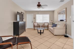 2109 NE 26th St 2109, Fort Lauderdale, FL 33305 - MLS#F10528898