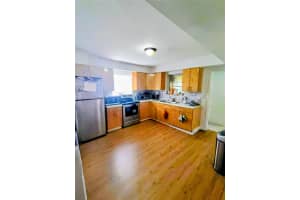 6134 Buchanan St, Hollywood, FL 33024 - MLS#F10528915