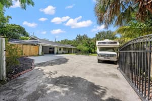 2550 Ray Ct, Lake Worth, FL 33462 Sold 11/25/25