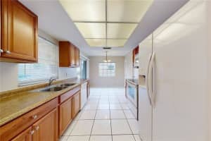 9728 SW 3rd St, Boca Raton, FL 33428 - MLS#F10528937