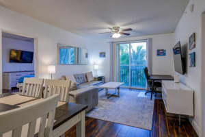 720 S Sapodilla Ave 402, West Palm Beach, FL 33401 - MLS#F10528939