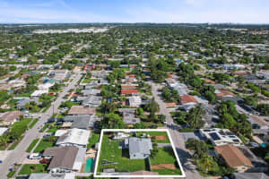 3761 NE 14th Ave, Pompano Beach, FL 33064 - MLS#F10528960