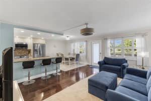 2065 Lyndhurst 2065, Deerfield Beach, FL 33442 - MLS#F10528972